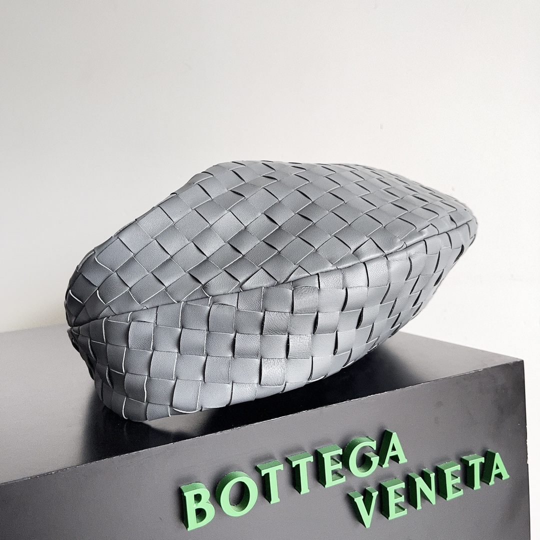 Bottega Veneta Hobo Bags